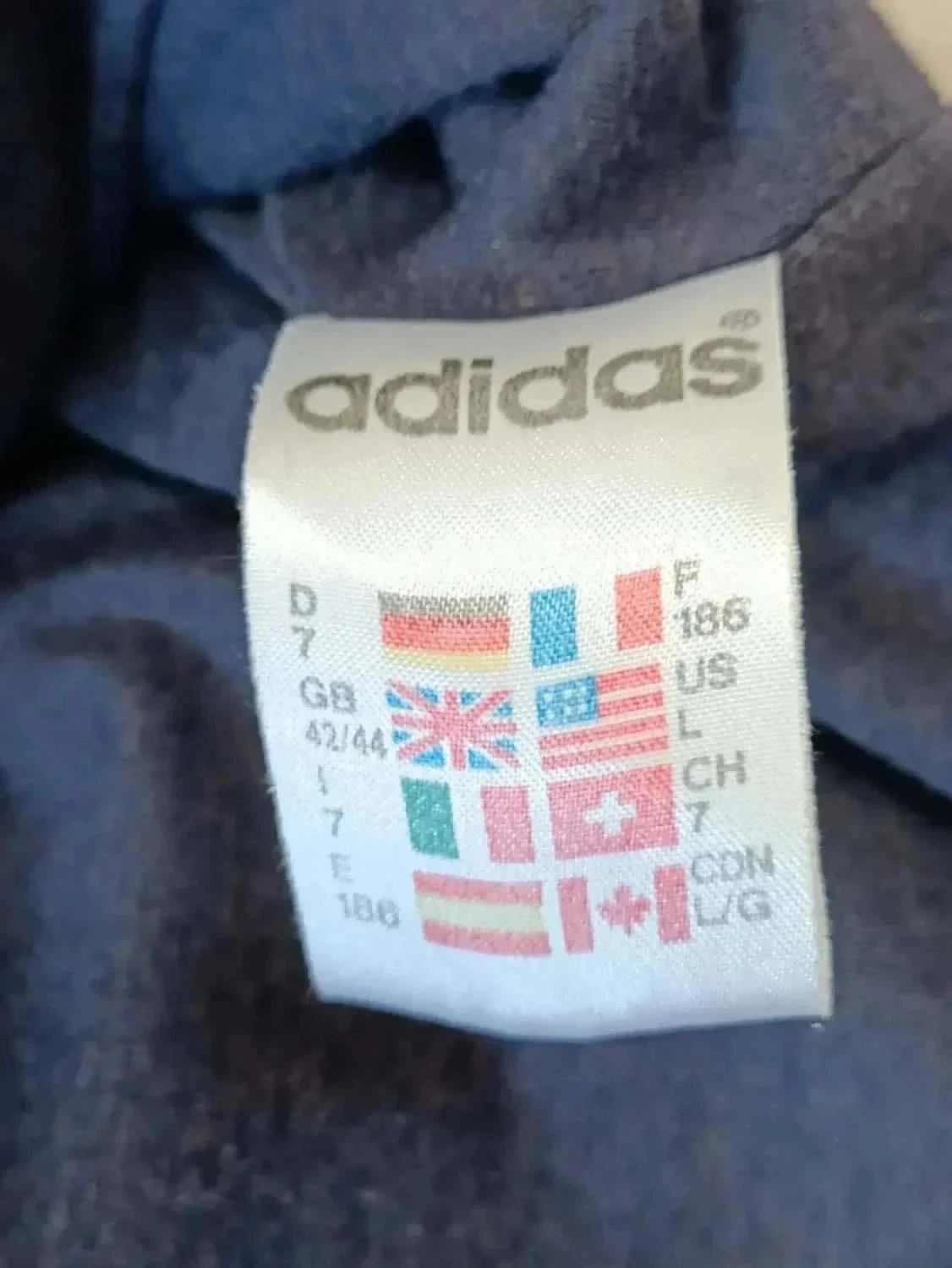 Navy blue Adidas vintage 90s jacket Size D7 F186 (L) – photo 11